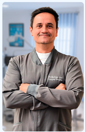 Dr. Rodrigo Leal, dentista da Odontossel